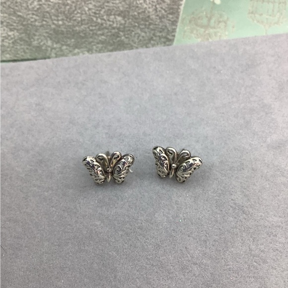Sterling Silver Butterfly post  Earrings - Picture 3 of 4